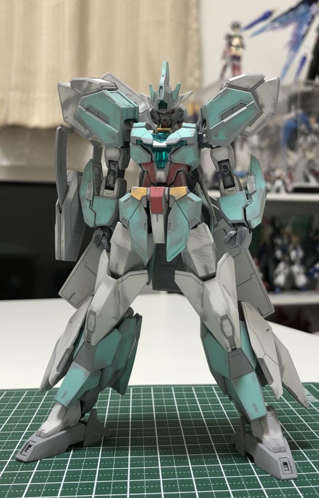 サフを吹いた後全パーツ磨き直して2回目のサフを吹いた後塗装を開始しました。クリアパーツはヒケが酷かったので1500番ヤスリまでかけた後UVカットクリアを吹きました。