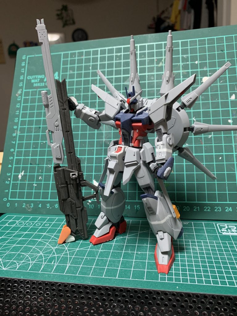 塗装前はこんな感じです^ ^首、胴、腕、足と全て2ミリずつ延長多少のディテールを加えました。