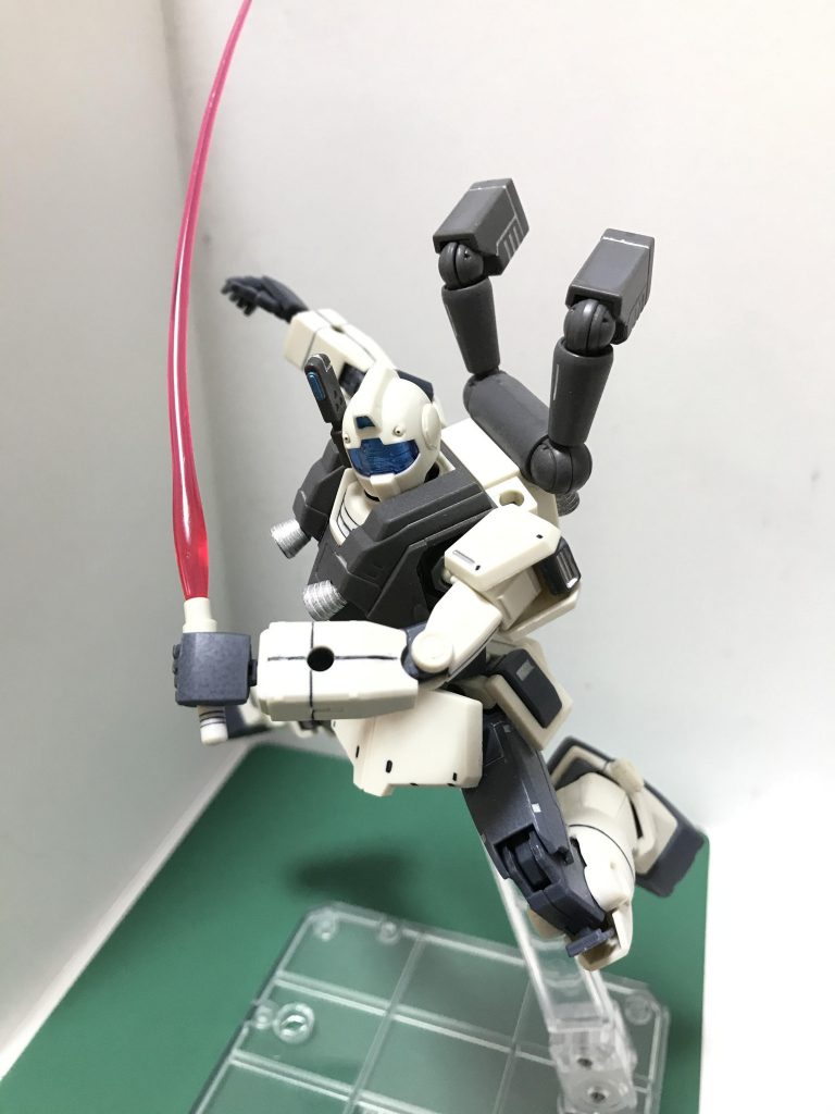 サーベル基部は1本しかないがサーベルは2本あるため片方は曲げて使用しても良いかも