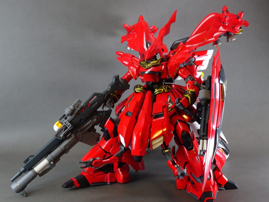 フル・フロンタルがサイド共栄圏樹立を果たした際のネオジオンにおける新たなフラッグシップ機、という設定で制作。