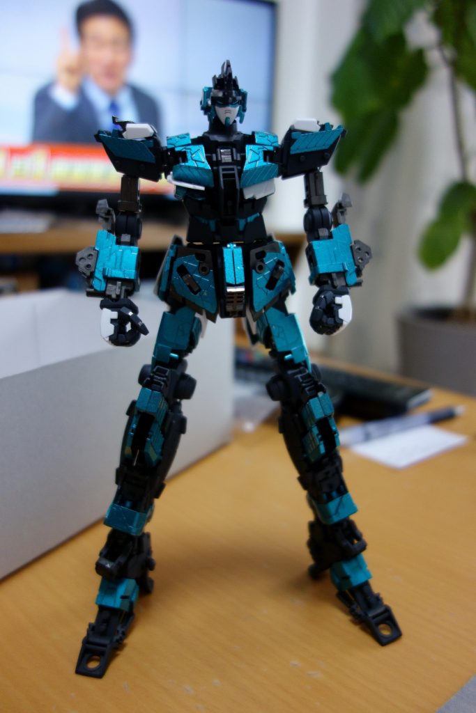 塗装途中のフレーム状態。