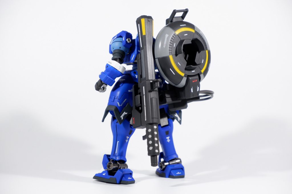 ヴァイエイト:背面