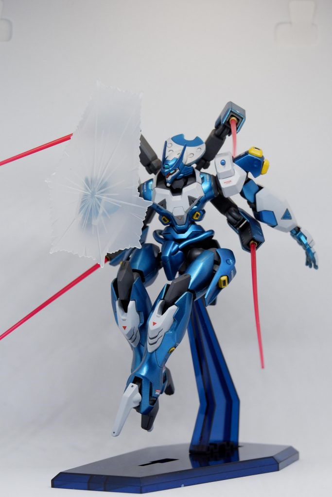 股間接部分もボールデンを使用して可動範囲を広げてます。