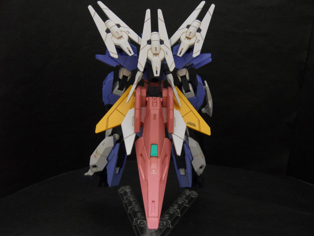 後ろ姿が好きです。ユーラヴェンガンダム。