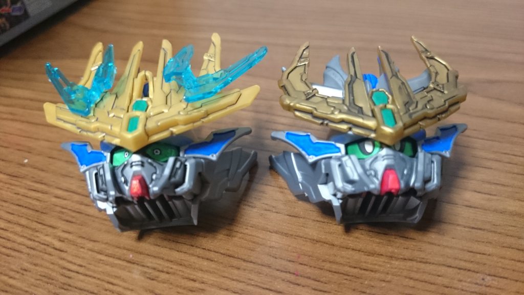 ちなみに通常曹操との頭部の差異はアンテナだけで、残りは形も成形色もいっしょなので……