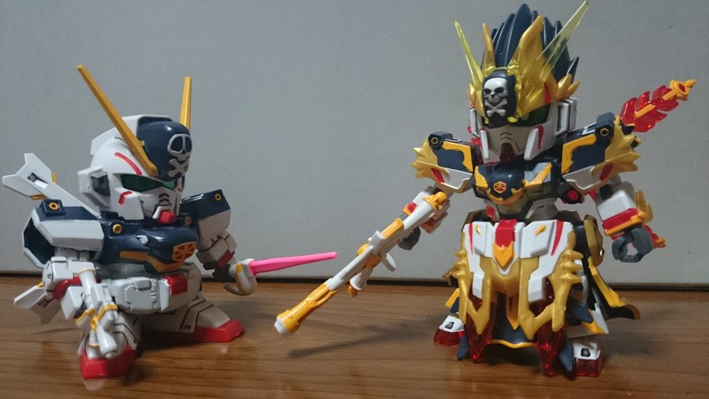 最後にSDクロスボーンX1とSDCSはスラスターをHGに流用した都合、ジャンクとなってるので、代わりにGジェネシリーズのX1で