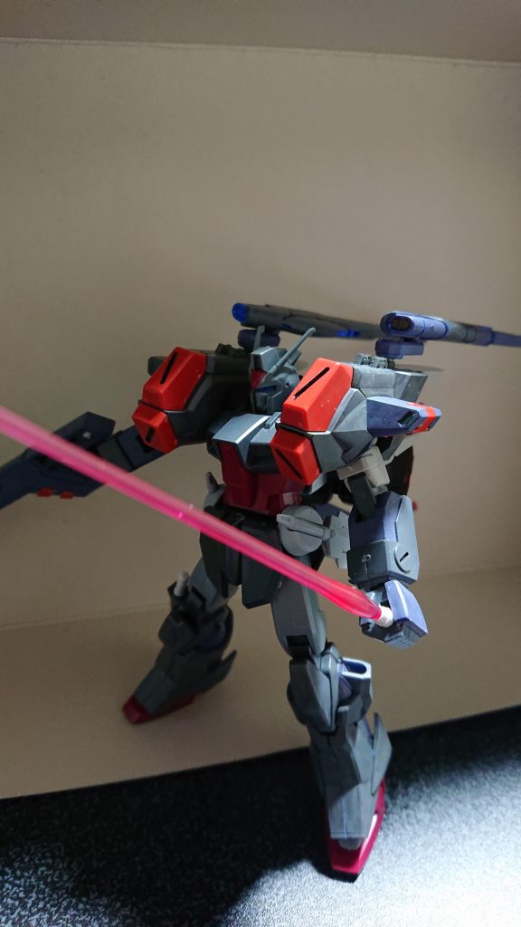 ヴェルデバスターの肩部、ブルデゥェルの足、エールストライカーで纏めました