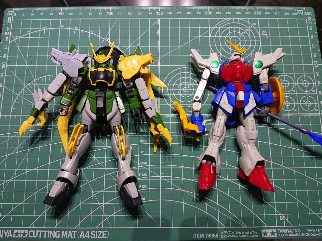 残るはシェンロン。ガンダム5機並べられるよう頑張ります(笑)