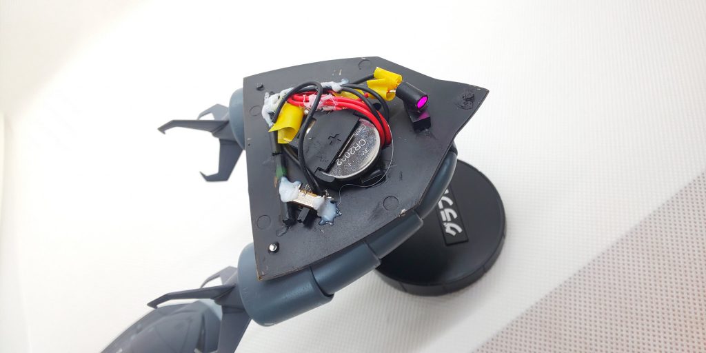 電線もっと細いのにすればよかった。ギチギチ、、、