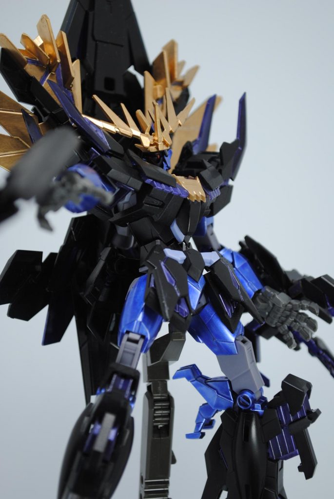 アルスコアからの合体というよりは、デュビアスアルケーやリバースターンXなどと同様にその形として独立しているものとして制作しましたアルスアースリィやコアガンダムっぽくならないように気を使い、できるだけバンシィに近づけることを一番に意識しました