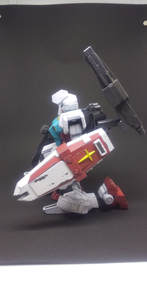 ゲームのジャケット風。あのジャケット盾を構えてたっけ……?