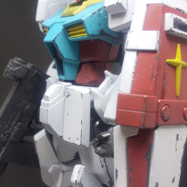 名状し難いRX-78-2のようなもの。