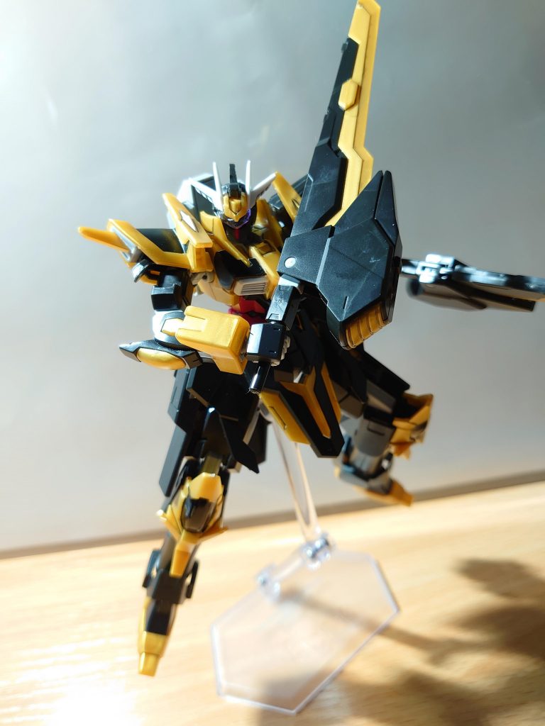 名前がドイツ語だけに騎士感が強いガンプラですよね。