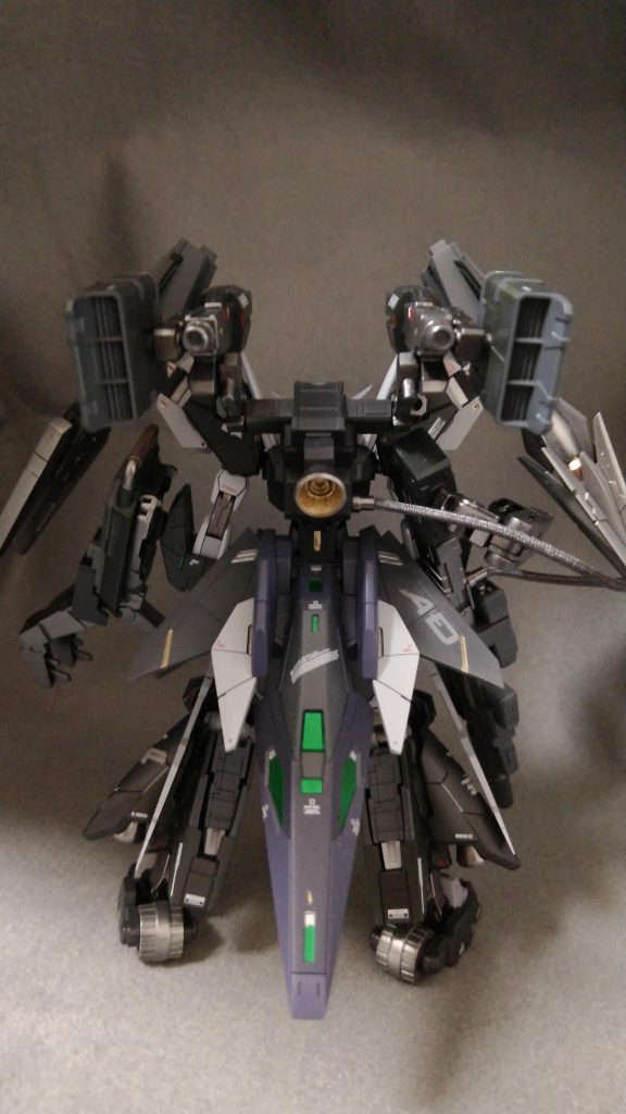 ビームキャノンの接続は、ブレイカードリルに付属するコアガンダム2用のアタッチメントを利用して取り付け、バーニアでデコレート