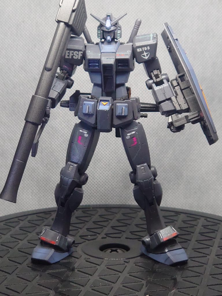 プロポーション変更は無し。プラ板ちょい着けや部分塗装、スジボリにデカールで仕上げました。