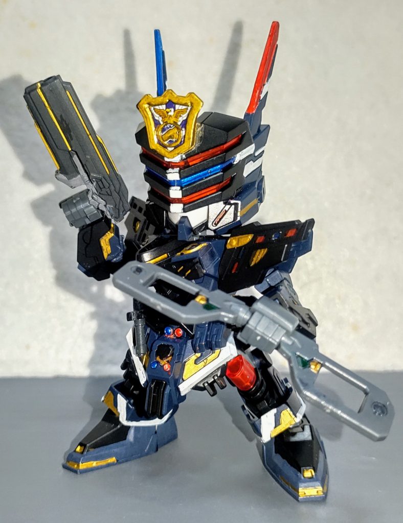 肘関節にSDクロスシルエットシリーズのシルエットブースターを使用し、可動するように改造してあります。このヒントを下さったTwitterのフォロワーさんに心からの感謝を…！