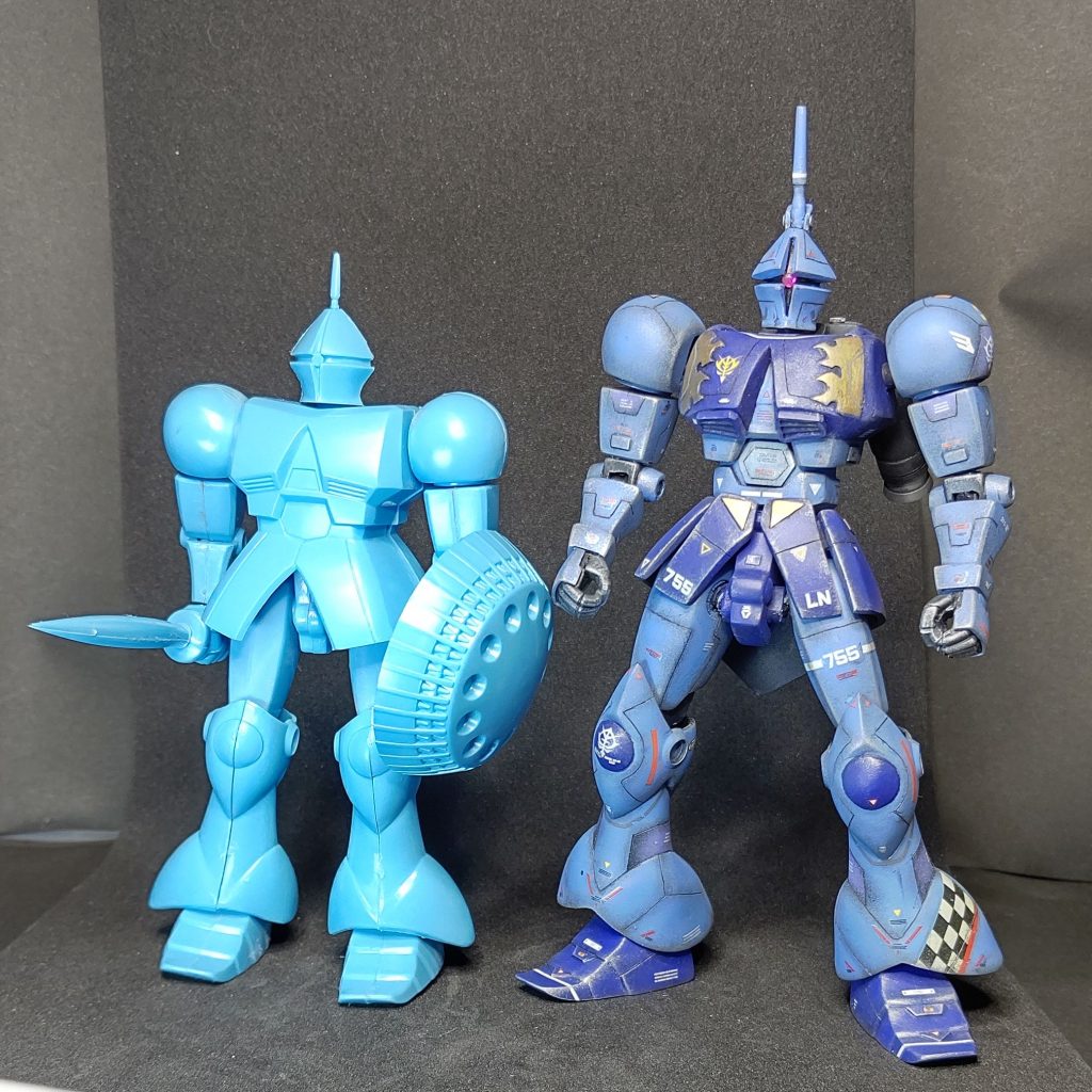 もう一体あるので、ベースとなった旧キットとの比較です。