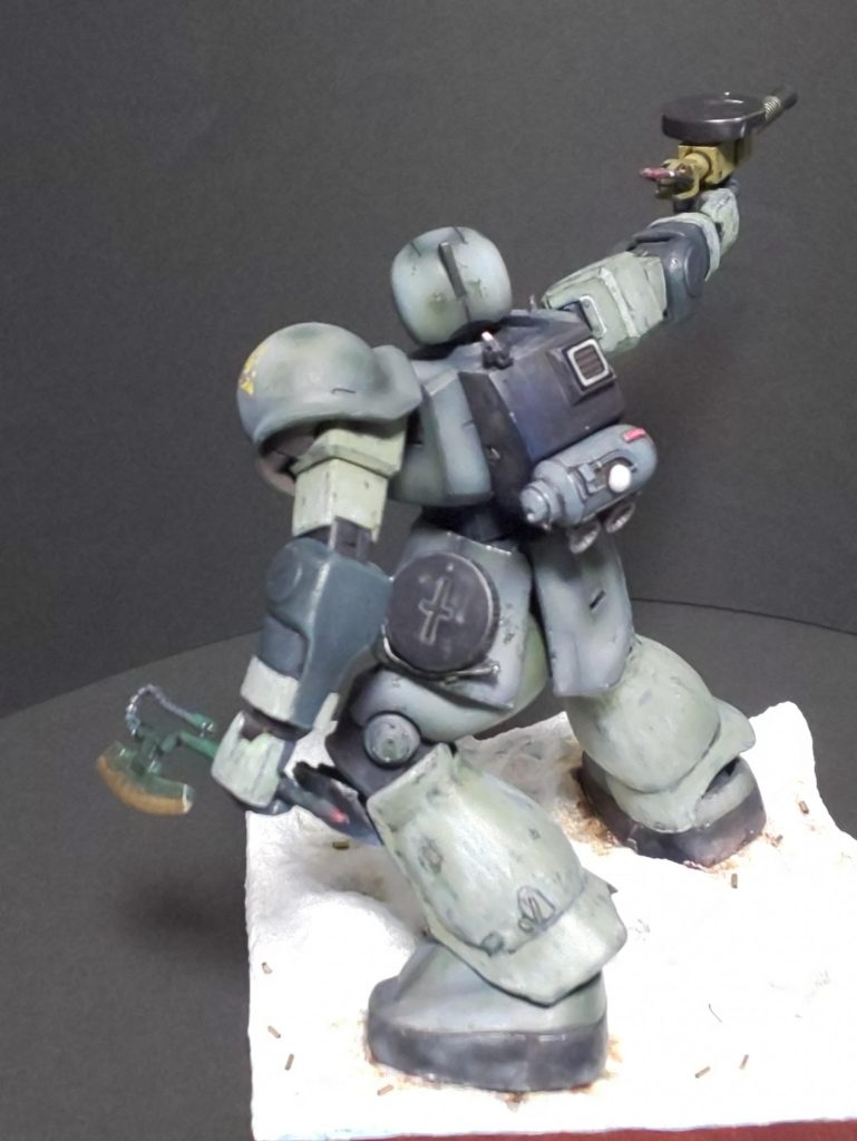 「ならば総理。もし、もしですよ。本法案が否決されたらどうするおつもりなんですか?既にザク1は再生されてしまってるんですよ?しかも新たに部品追加で予算も投入しているじゃないですか!もし否決となったら どう責任をお取りになるんですか?!総理の辞職くらいじゃ収まりませんよ?!」「あ~、本法案の否決という事態は、私は想定していません。与野党の合意という確約がある以上、それはあってはならないだろうし また、あってはならない事だと認識しています。もしここで否決という事になれば、野党並びに議会の存在意義すら揺らぎ兼ねない事態であると認識しています。それは我々はもとより国民の皆様の望むところではないと信じております。」