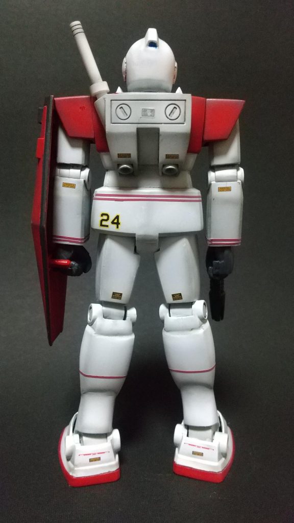 赤ラインはハセガワ曲面追従シートの細切り