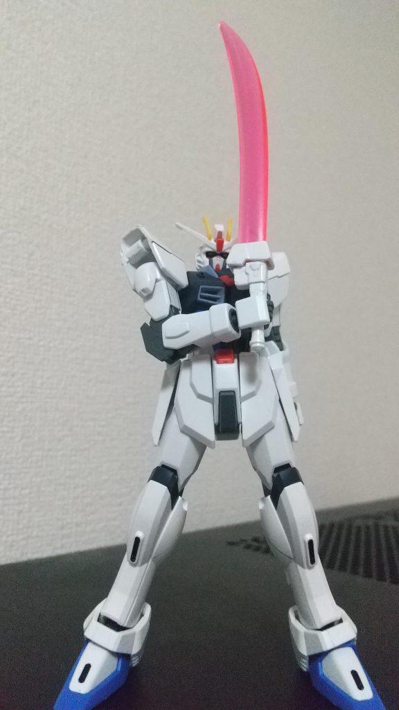 格闘武器はビームザンバーにアーマーシュナイダー二本です