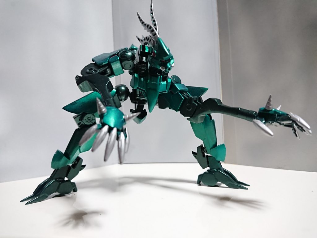 手の基部は30MMのジョイントを使ってます。