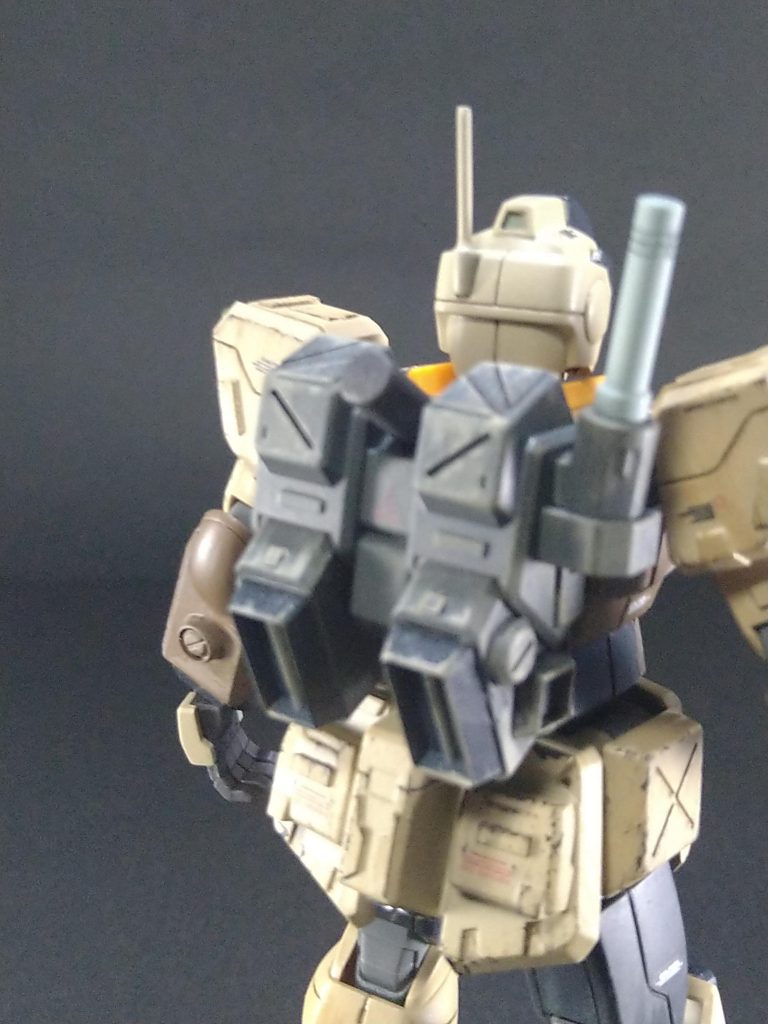 バックパックもキット本来のスラスターでは無く、ジムストライカーの基になった