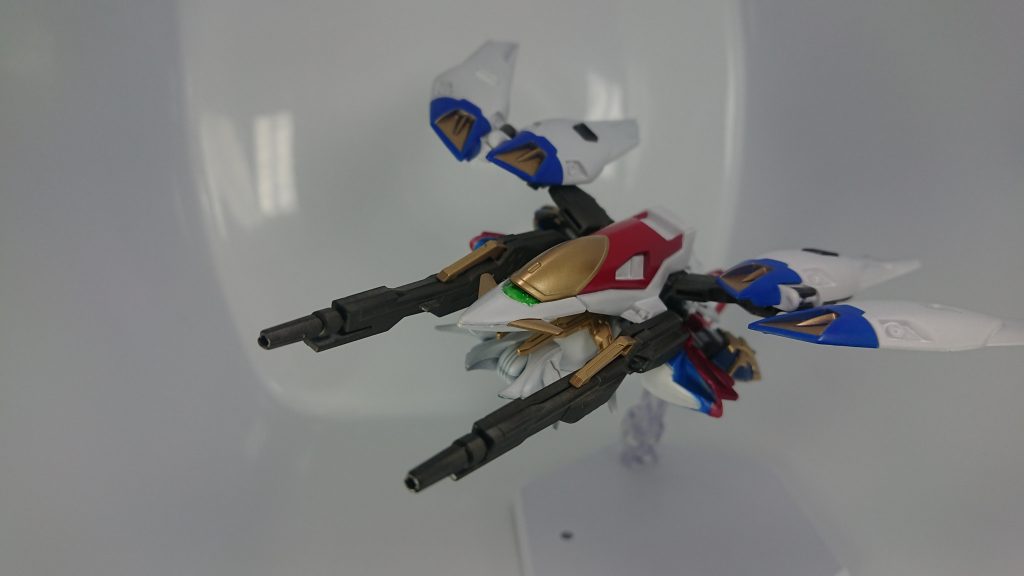 簡易変形もできます、かなり無理はありますが…