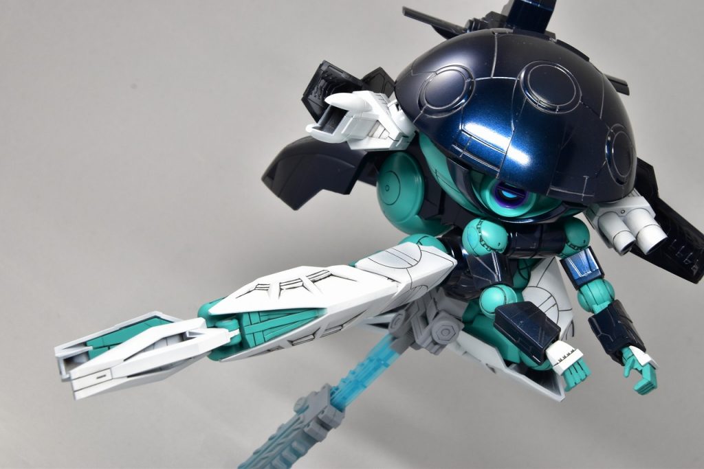 劇中でよくやってた印象の足キック。最終話のシーンでの足蹴りは中々よかった