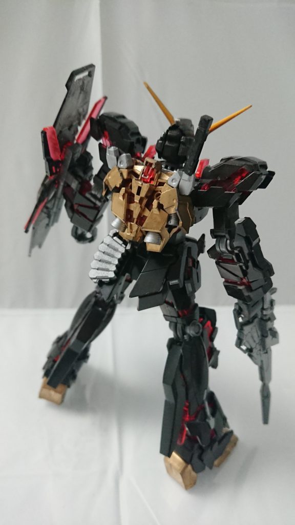 黒いユニコーン–3枚目/制作者：Sato