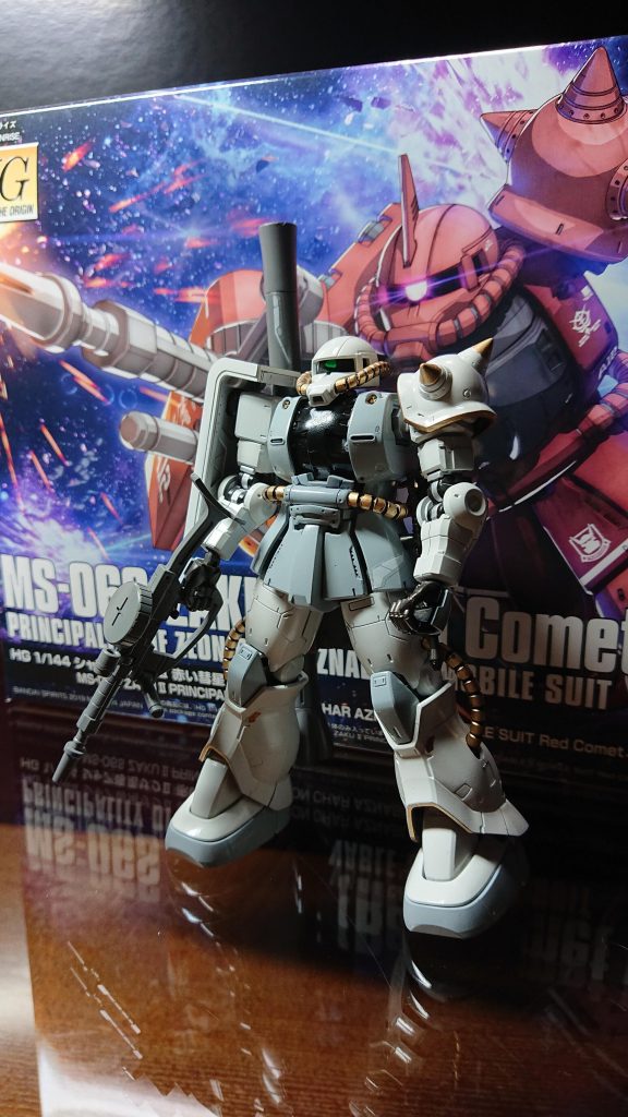 白ザク、アレンジしてみました。あまりズームしないで下さい。雑さが見えてしまいます(笑)