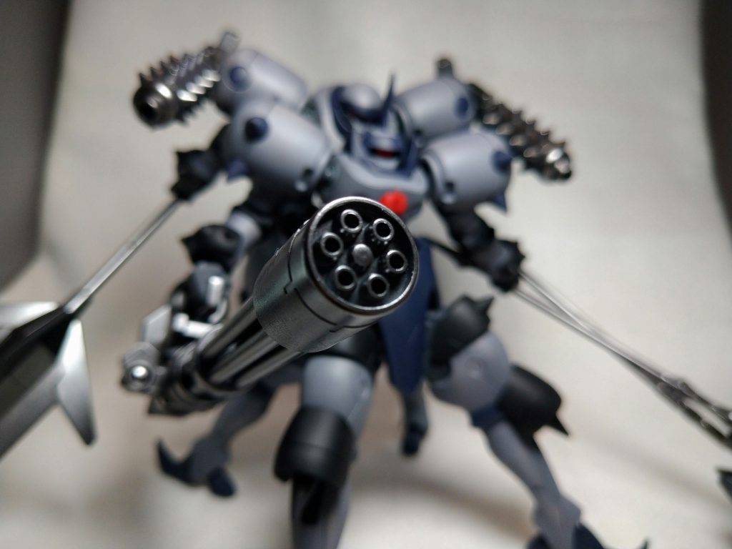 射撃武器が少なかったので、ガトリングも追加。