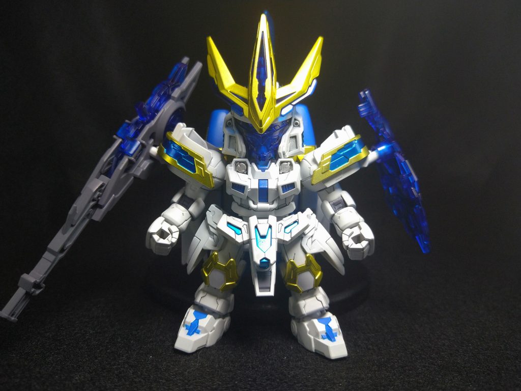 主な塗り分けは肩、膝、足。