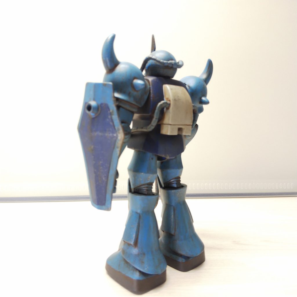 後ろ姿背中で語る