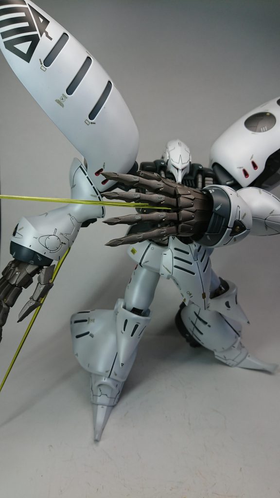 デカールはキット付属の物と手持ちのストックから使用してます。