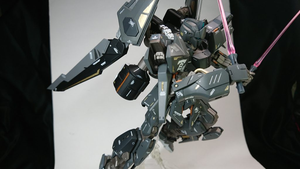 ビームサーベル二刀流で。