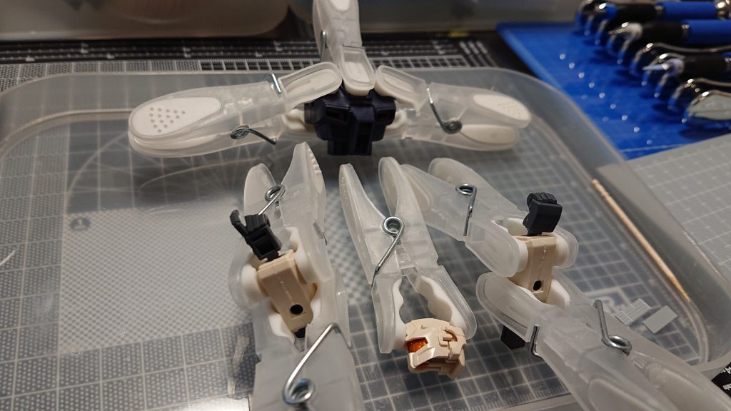 合わせ目消しです。過去作含め、下半身はやっていません。気分的なもので理由は特にありません。。