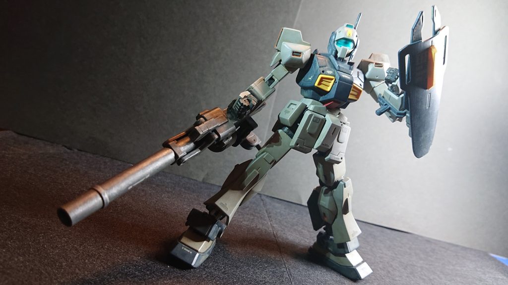 フォールディングキャノンとシールドを装備！右腕とキャノンにはマグネットを仕込んであります。