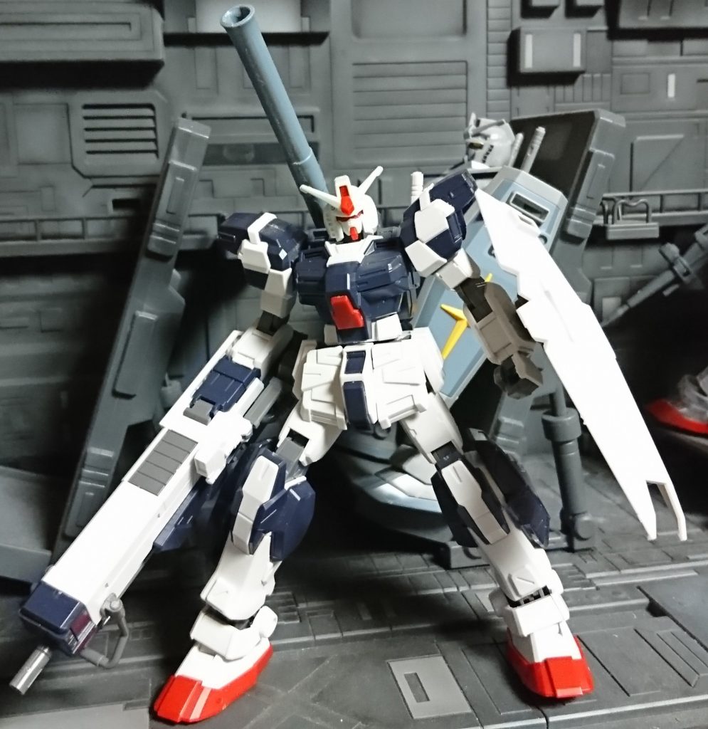 塗装前　基が白なんでEGの頭乗せるだけでもなかなか良い