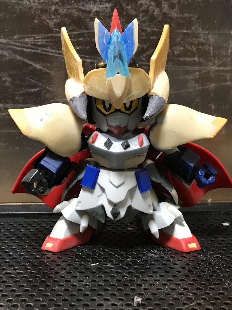 基本的な形状が決まった頃です。流用パーツをかなり多めにしています