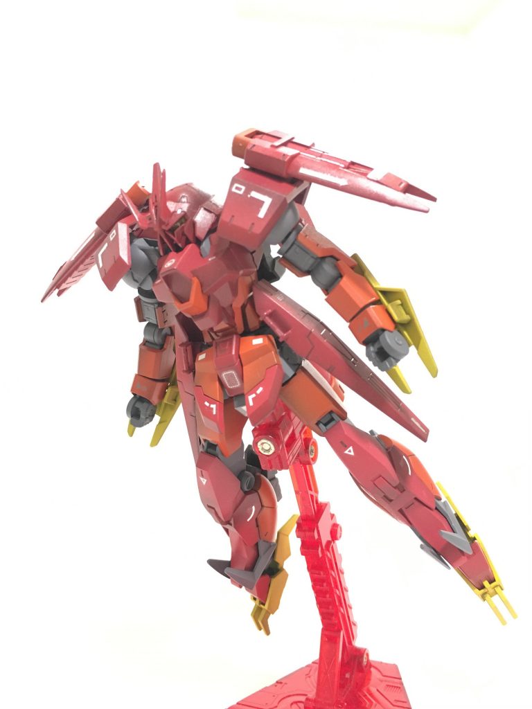 浮かせてみました。4機体くらいからパーツを取ったりしてミキシングしています。特に鳥っぽい足のマーズフォーユニットは重宝しました。（脚部だけじゃリライズコンに参加するのは難しいか……）