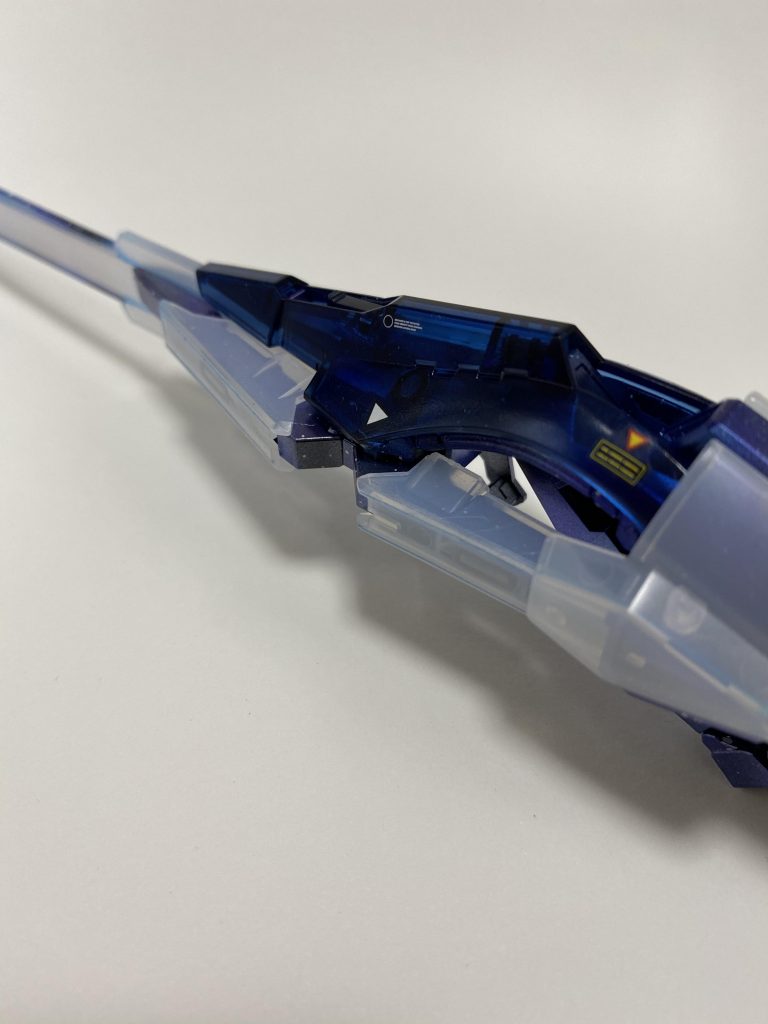 武器には家にあった水転写デカールを貼ってます。