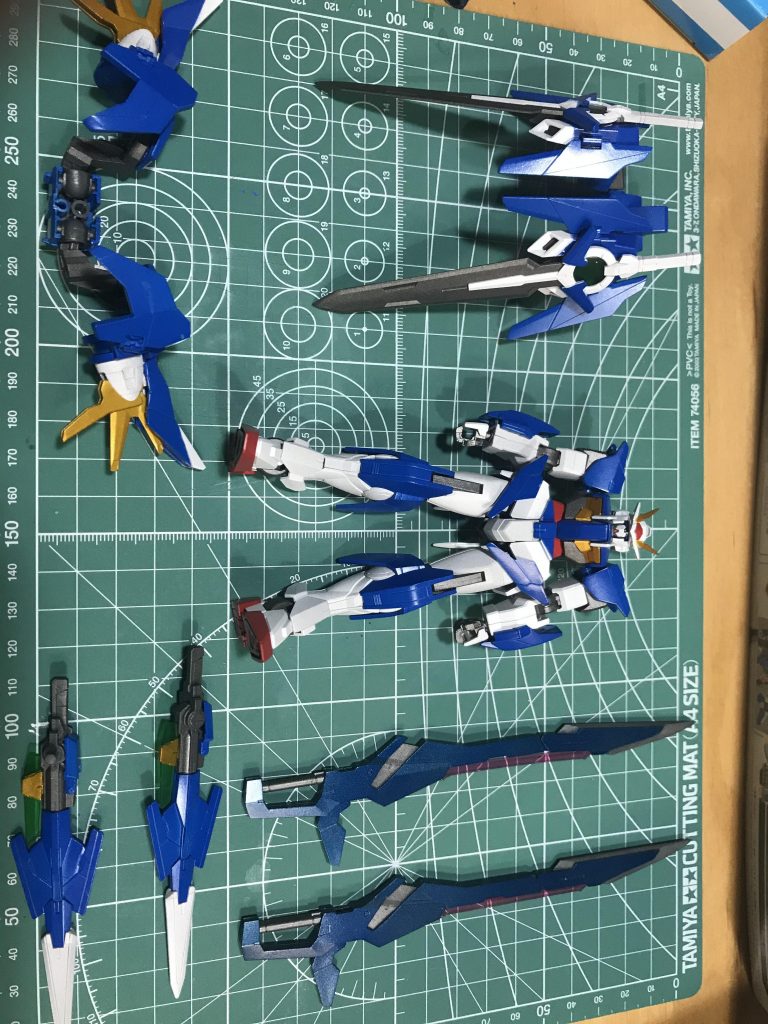 全体的にダブルオースカイ、ダブルオーダイバーというよりは、ダブルオーガンダムに色は近くしました。