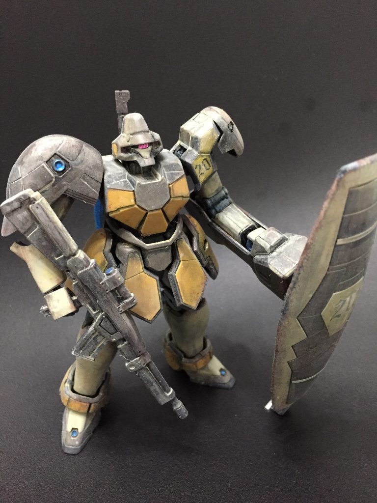 派手な武器は装備していないのですが、短距離狙撃は熟練の域に達している設定で^ ^ノ