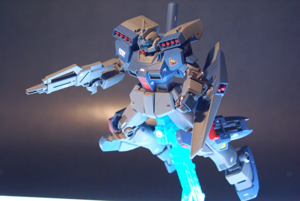 色々なRGMシリーズのかっこいい所を詰めたジムⅢが完成しました!!この機体のバリエーション機体も作ろうと思いました!!!最後まで閲覧ありがとうございました!!!