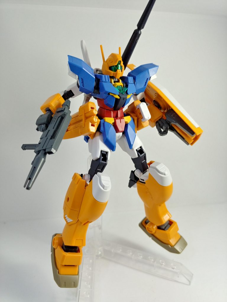 腰部大型ミサイルランチャーです。ジムⅢの装備をそのまま使用しています。