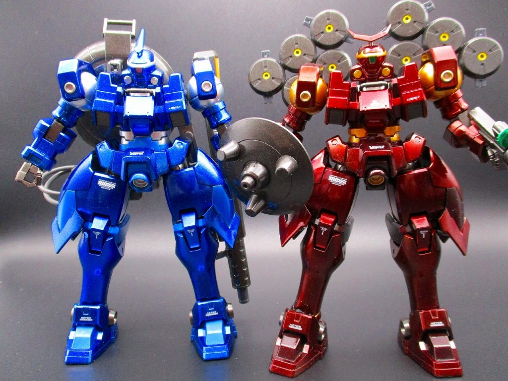 プレバン限定のこのキット。2体まとめてキャンディ塗装で仕上げました。