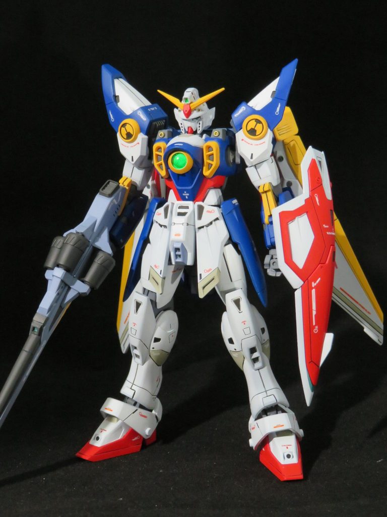 前方何故かウイングは素立ちさせるのが微妙に難しい