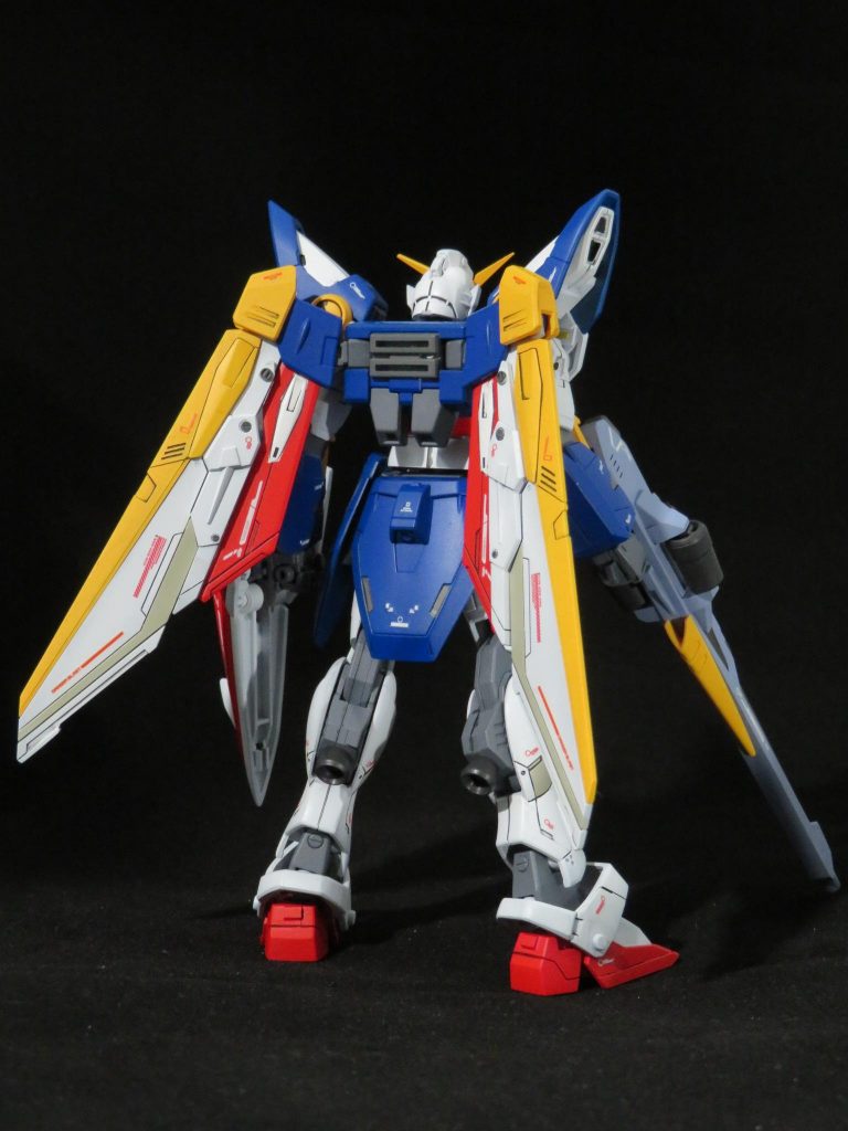 後方羽根にはプラ板で作成した追加翼を足してみました