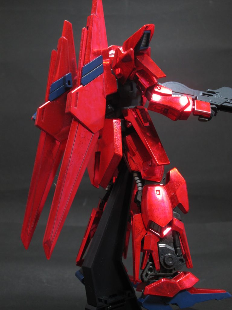 実物はイイ感じに反射してるんですが、写真に撮るとなかなか上手く写ってくれませんねぇ。ポーズも考えないと・・・ ^^;