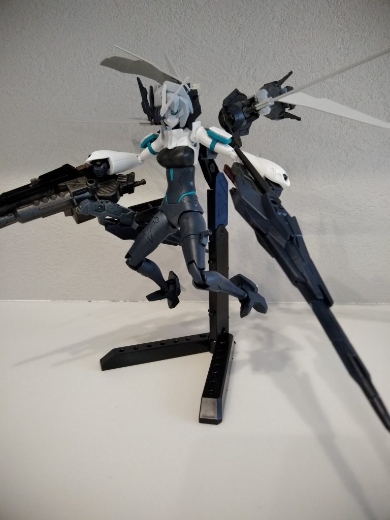 ヒロト機の装備が合う！可変式レールガンと接続可能！